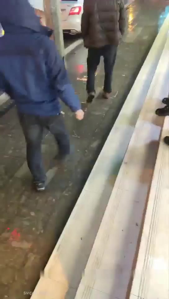 疯狂淫乱的KTV包间